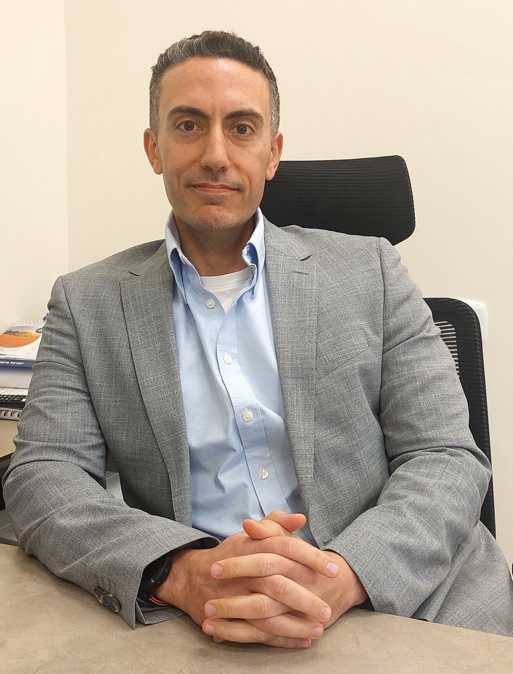 Dr. Shahar Shelly, Neurologist